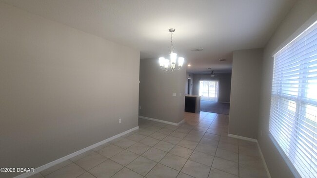 Photo - 542 Armoyan Wy