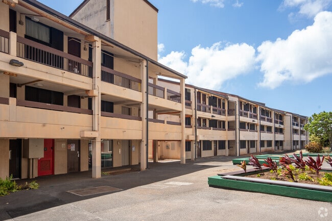 Photo - Hale Wainani