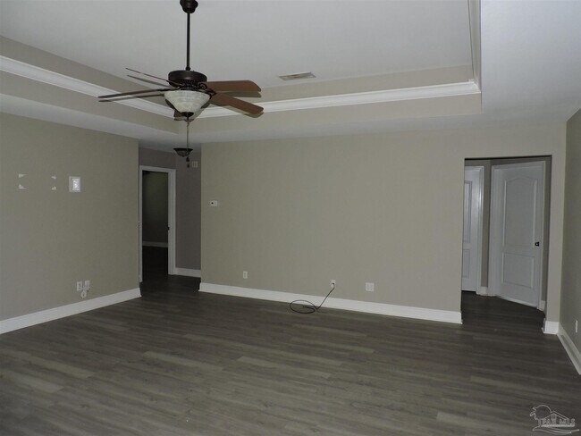 Photo - 6060 Dunridge Drive