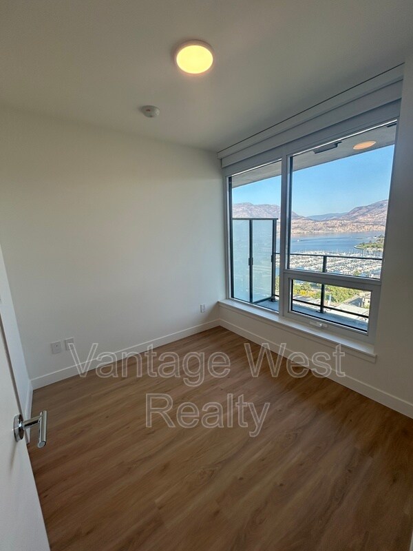 Photo - 1626 Water St