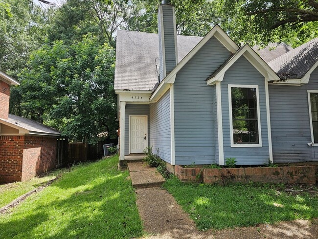 Building Photo - 472 A Brendalwood Drive