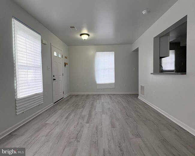 Photo - 132 N Altamont Ave