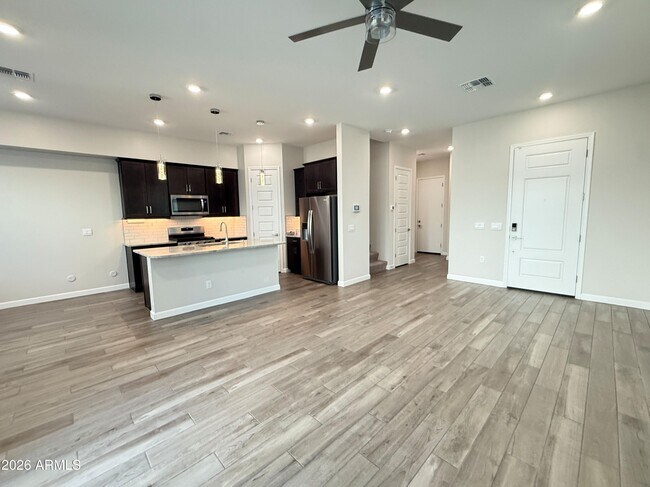 Photo - 17050 N 50th Pl