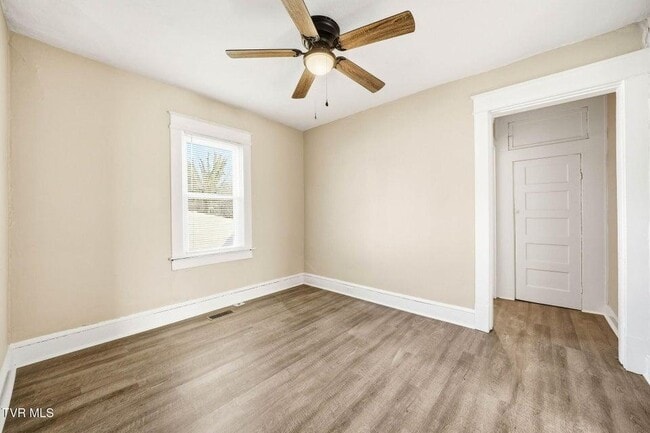 Photo - 1217 Kentucky Ave