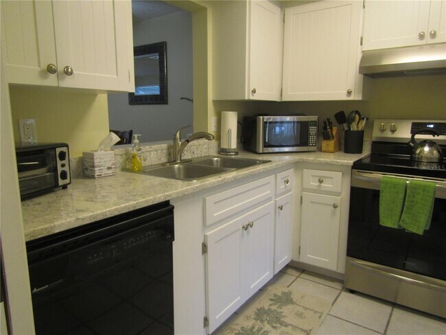 Photo - 7008 W Country Club Dr N Unit 136