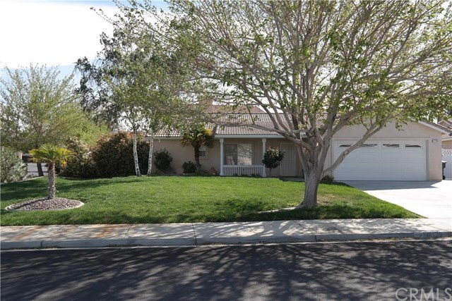 3 BEDROOM VICTORVILLE HOME - 3 BEDROOM VICTORVILLE HOME