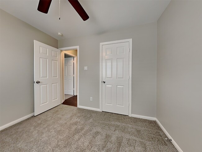 Photo - 4002 Old Pine Grove Dr