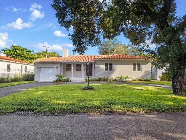 Photo - 741 Palermo Ave