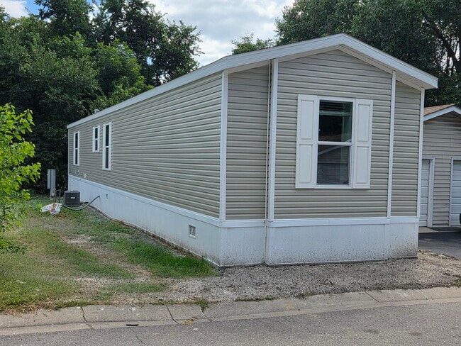 Photo - 92 Thomas Ln