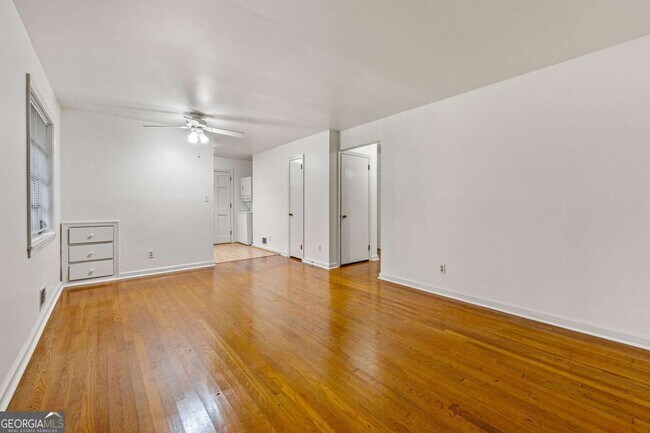 Photo - 606 Sycamore Dr