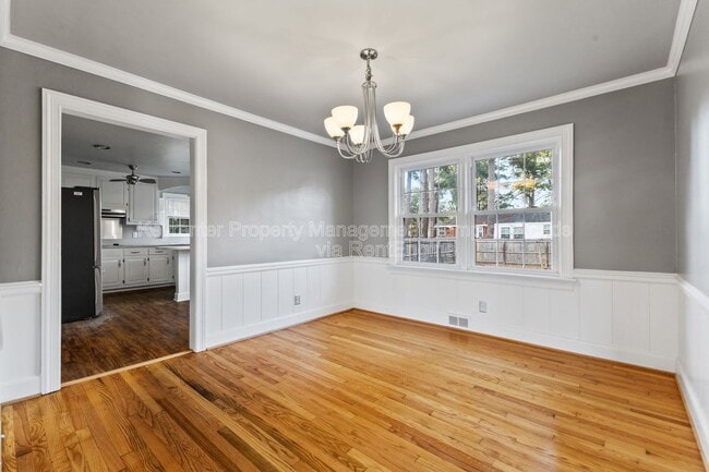 Photo - 4900 Briarwood Ln