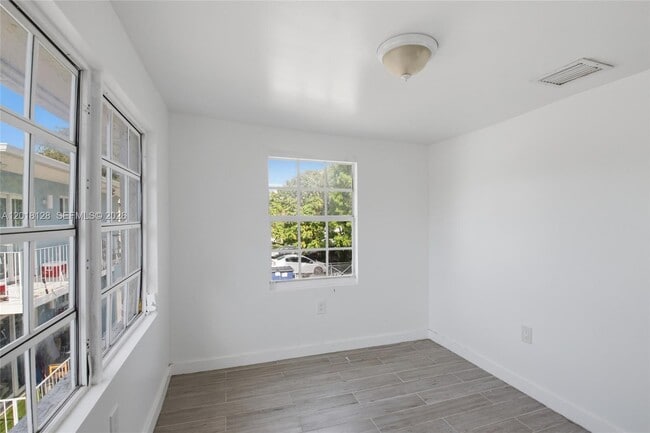 Photo - 1035 NW 5th St