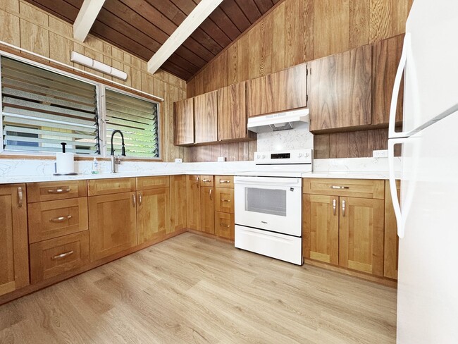 Photo - 4 Bedroom 2.5 Bathroom Rental in Kalihi - ...