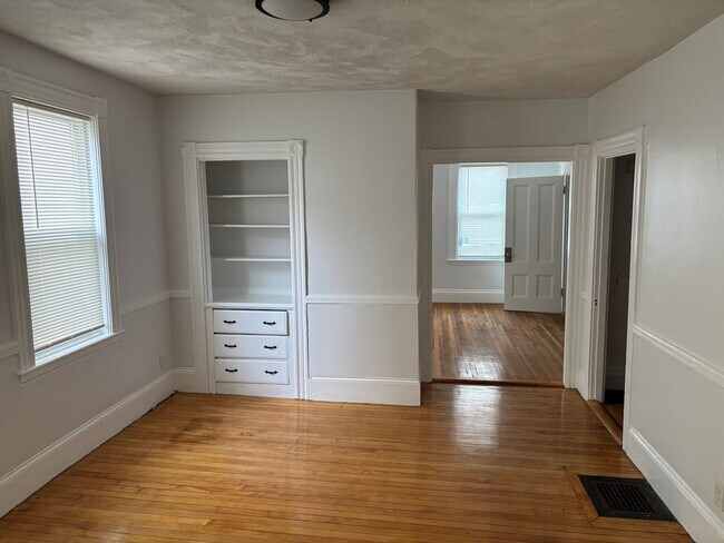 Photo - 43-45 Crescent St. Wakefield, MA (Offboarding) Unit 43 #1