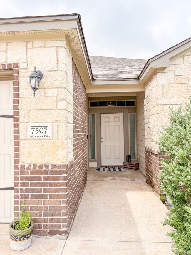 Photo - 7507 Park Meadow Dr
