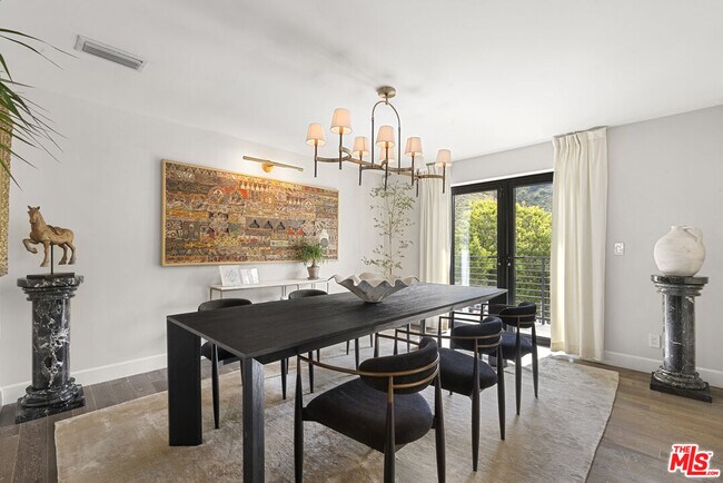 Photo - 1739 San Ysidro Dr