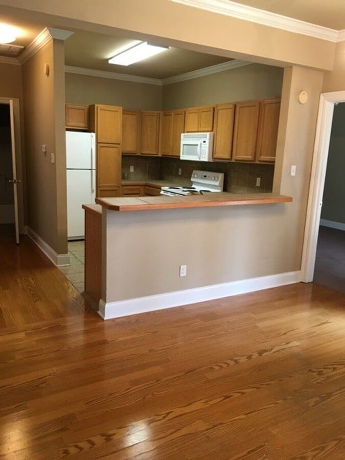 2 Bed 2 Bath Condo - 2 Bed 2 Bath Condo Unit 213-3