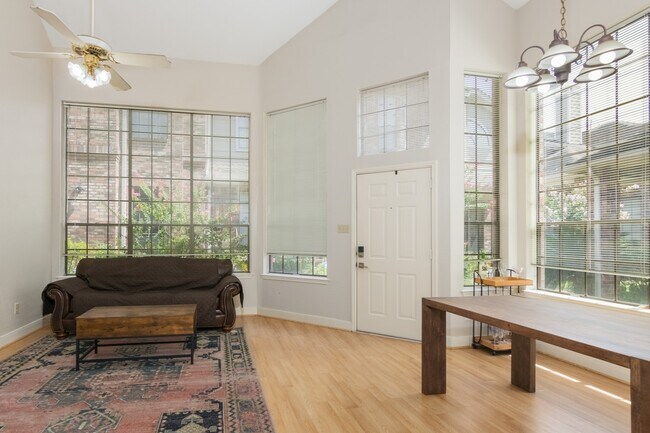 Photo - 8888 Benning Dr Unidad 271