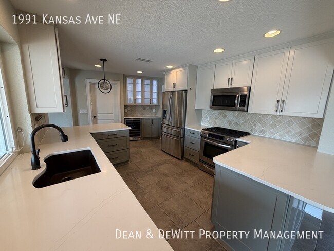 Photo - 4 Bed/3 Bath