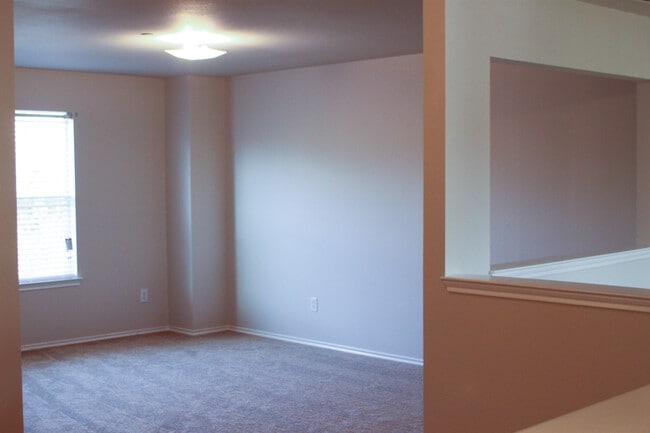 Loft Upstairs - 3217 Judge Holland Ln