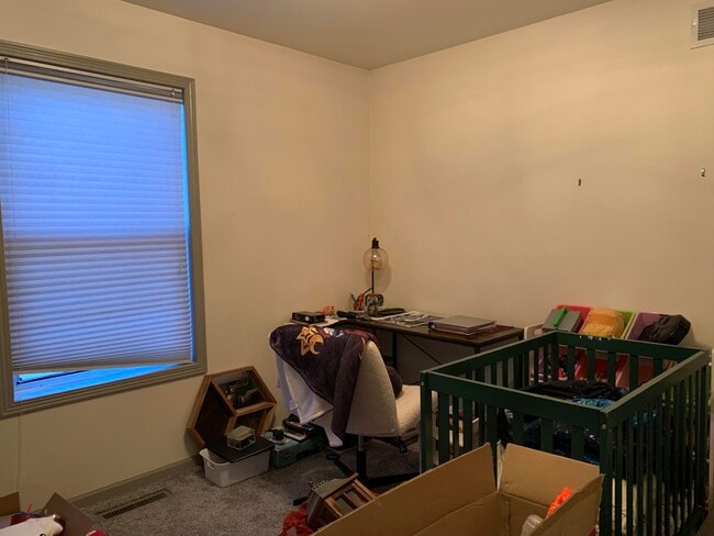 Photo - 401 Spring St