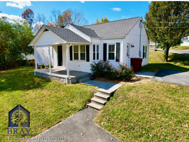 Building Photo - 700 Antioch Rd