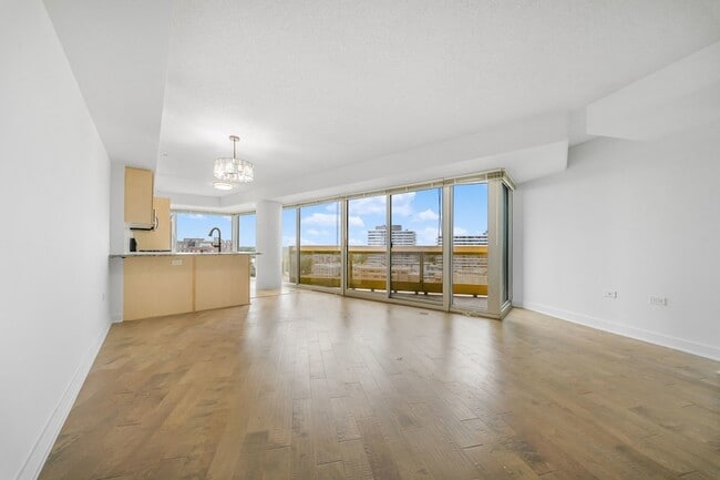 Photo - 1720 Maple Ave Unit 1260