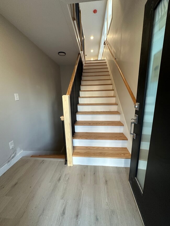 Photo - 113 Wyman St Unidad #2