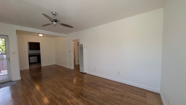 Photo - 6206 Cahuenga Blvd