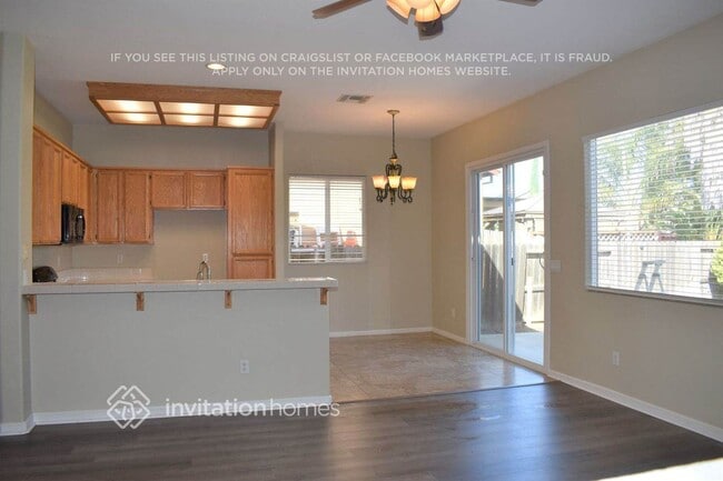 Photo - 1165 Plumas Links St