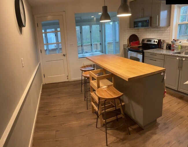 Photo - 110 Clearwater Rd