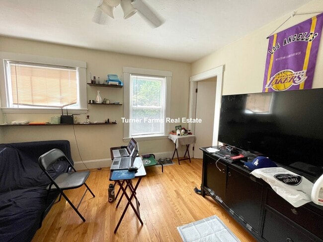 Photo - 19 Bay St Apartamentos Unidad 2L