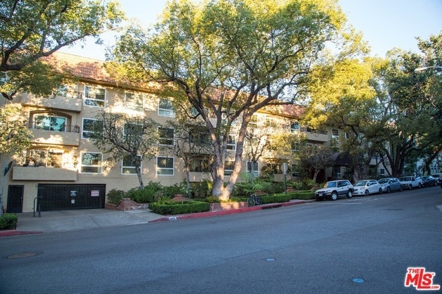 beautiful street, incredible location! - 1203 N Sweetzer Ave Unit 106