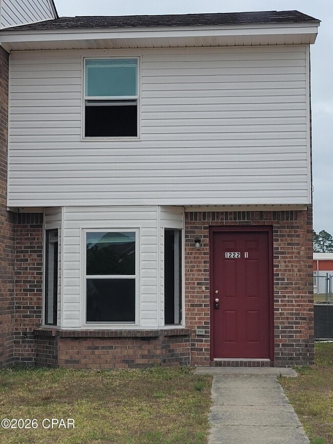 Building Photo - 1222 Stephen Dr