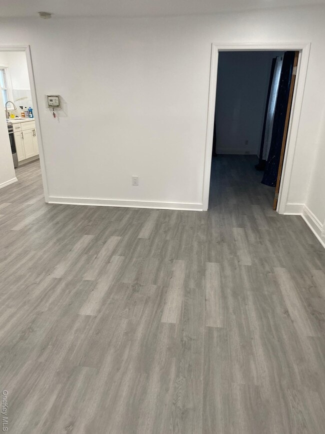 Photo - 93-31 215th St Unidad #1