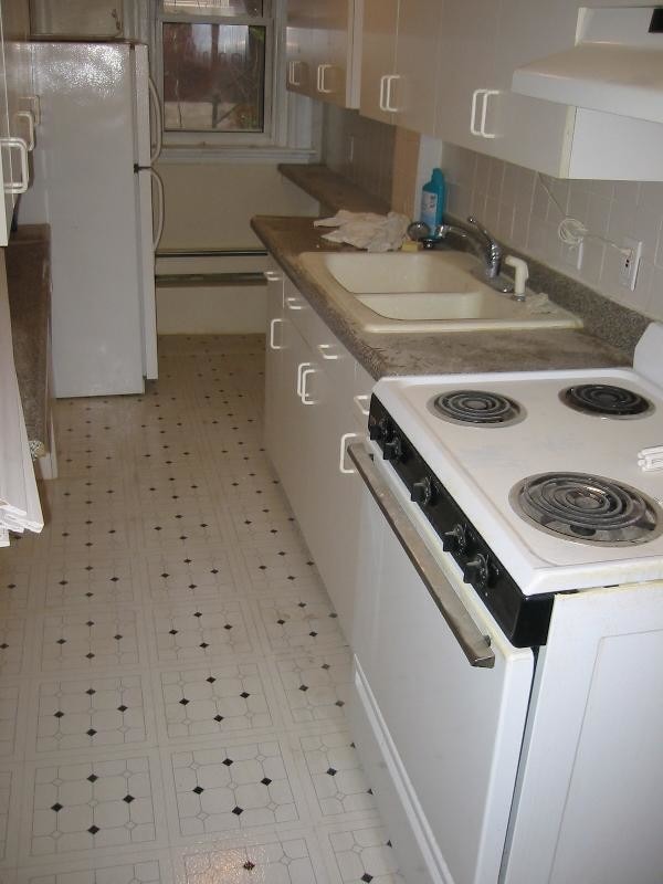 Building Photo - 208 Winthrop Rd Unit A