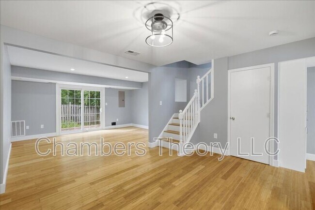 Photo - 5713 Independence Cir