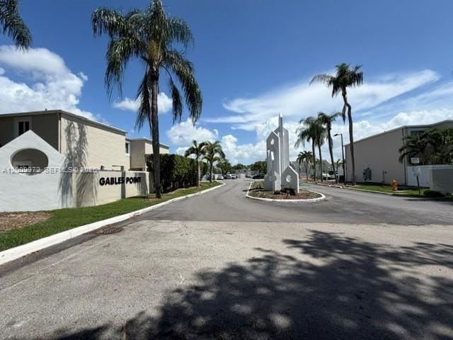 Building Photo - 4590 SW 68th Ct Cir Unit 8