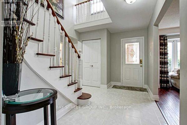 Photo - 10 Blenheim Dr