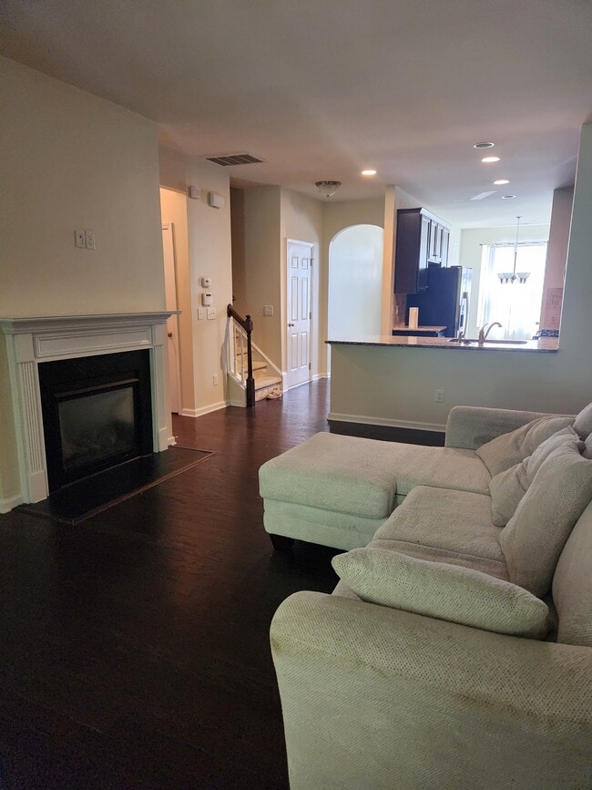 Photo - 7224 Terregles Dr