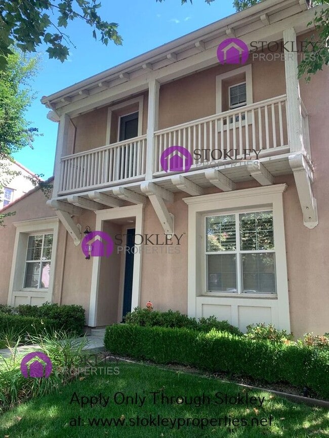 Photo - 2103 Maidenhair Way