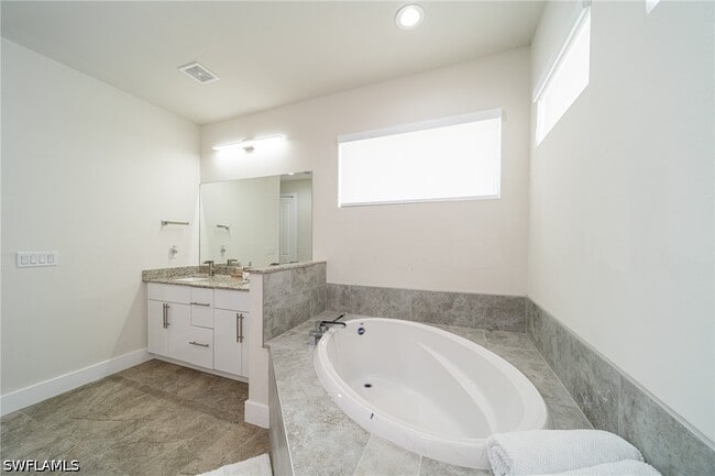 Photo - 1608 NW 38th Ave