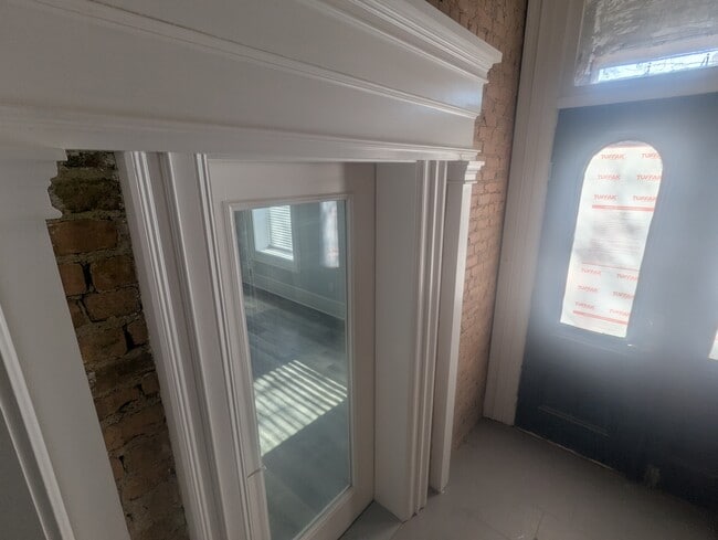 Building Photo - 35 Clinton Ave