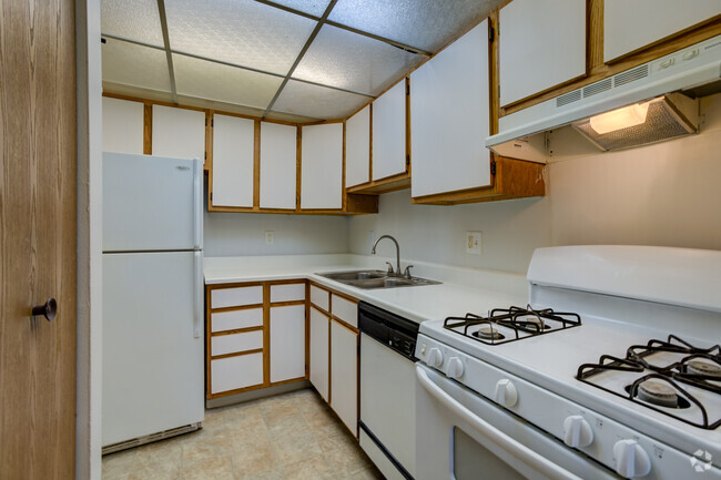 Interior Photo - Lake Pointe Rental