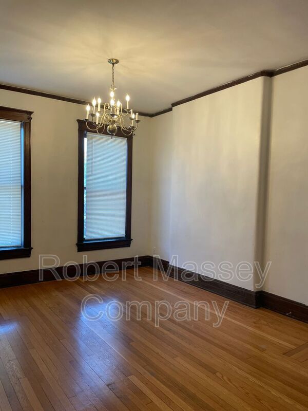 Photo - 2004 Cherokee Pkwy Unit #6