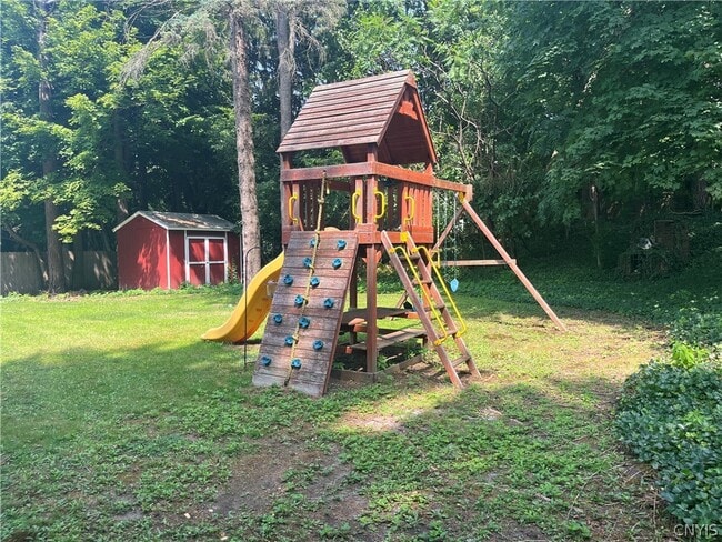 10 Ely Dr