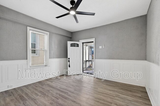 Photo - 6619 Etzel Ave