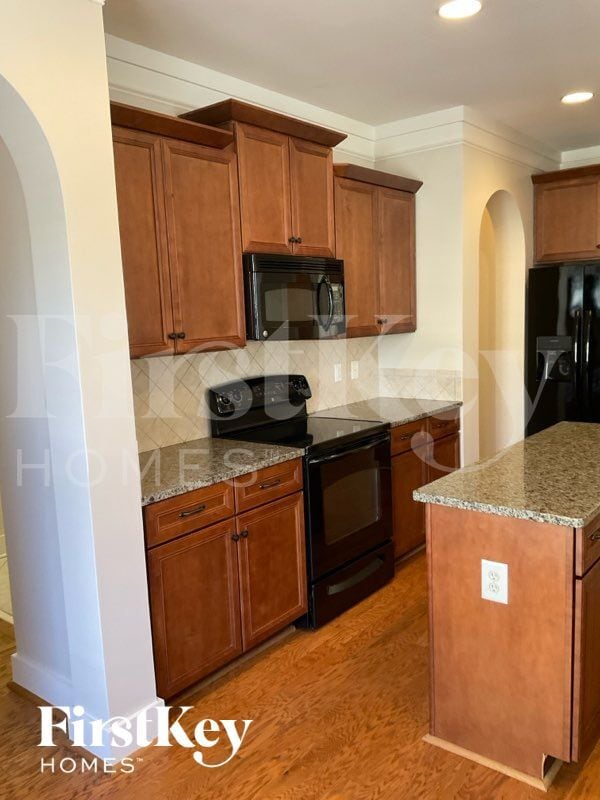 Photo - 129 Chelsea Station Dr