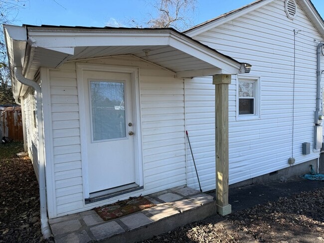 Photo - 320 Carter Ave