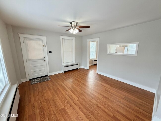 Photo - 39-41-41 Roosevelt Rd